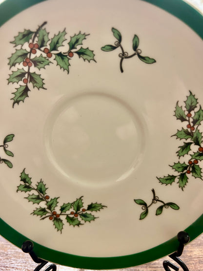 Red Green White Spode Christmas Tree Plate England, 5 1/2"