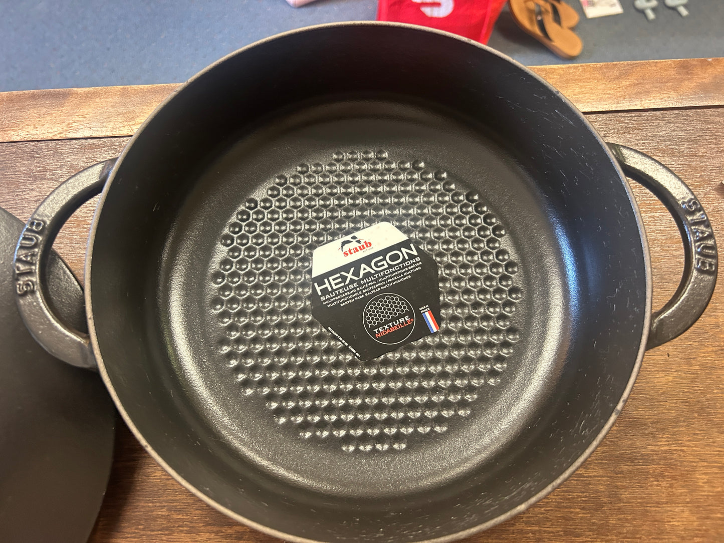 Black Staub NEW Hexagon Sauteuse, 2.4 QT