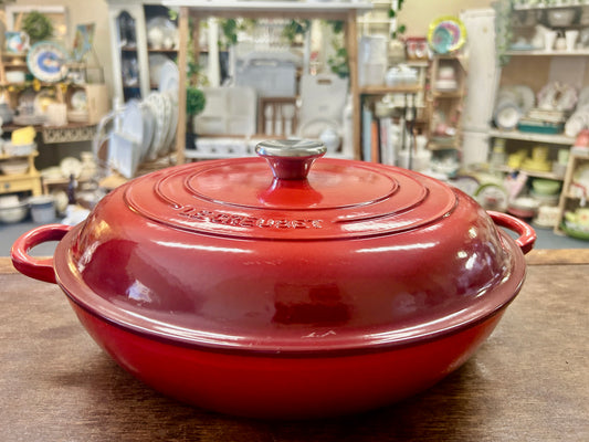 Red Le Creuset 3.5 QT Signature Braiser France, 3.5 QT
