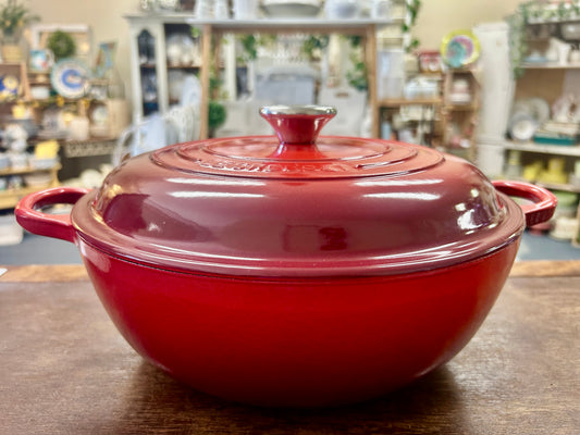 Red Le Creuset Red 5.5 QT Signature Stew, 5.5 QT