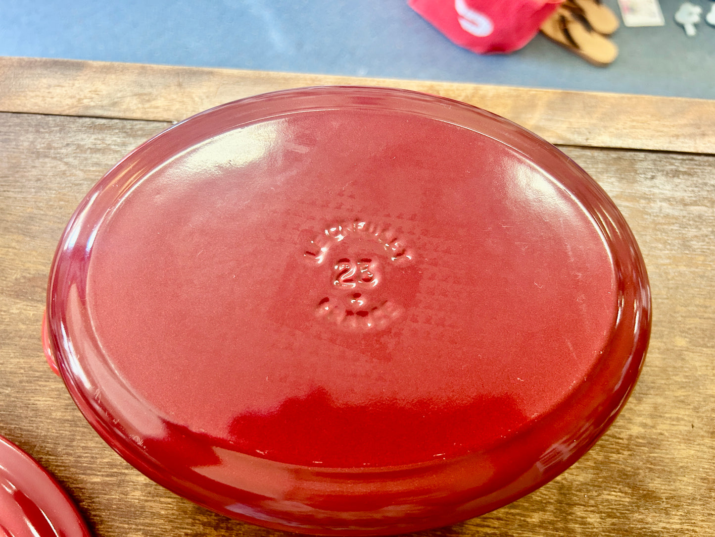 Red Le Creuset Oval Cocotte 2.75 QT, 2.75 QT