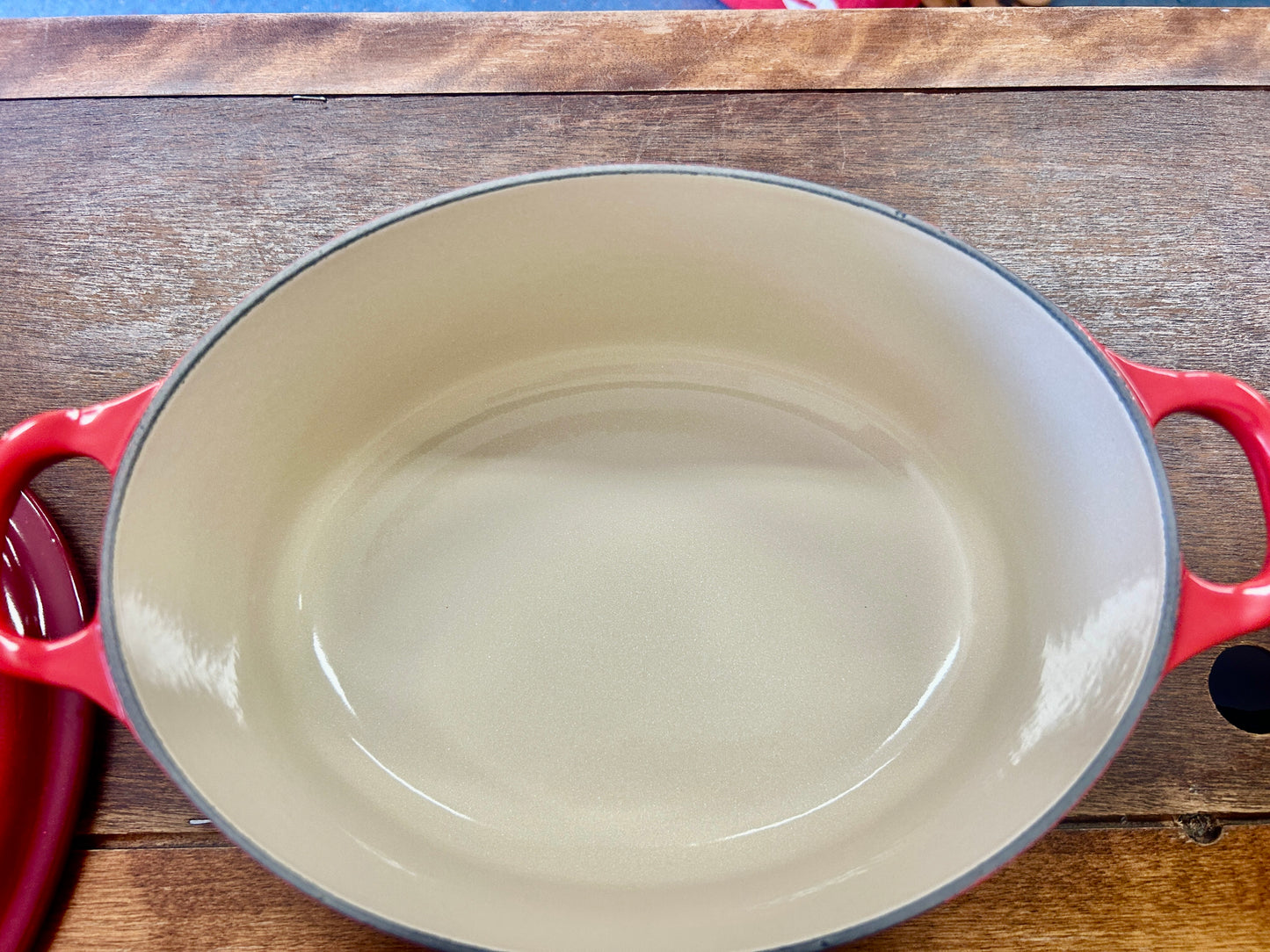Red Le Creuset Oval Cocotte 2.75 QT, 2.75 QT