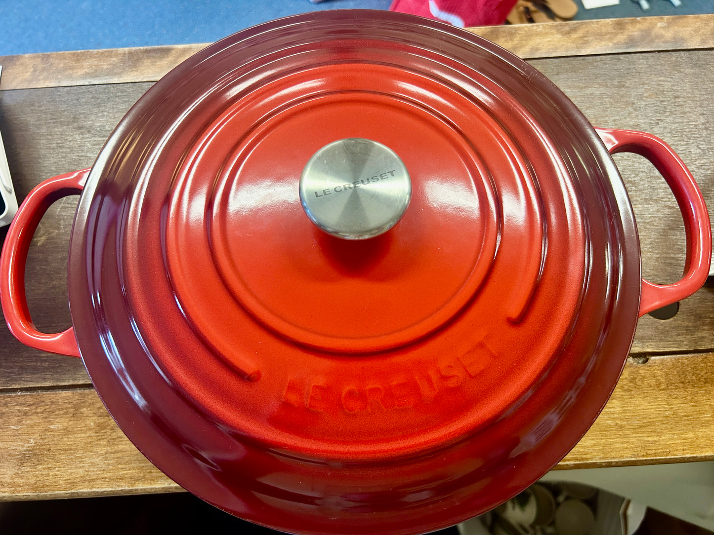 red Le Creuset 9 QT Red Dutch Oven, 9 QT