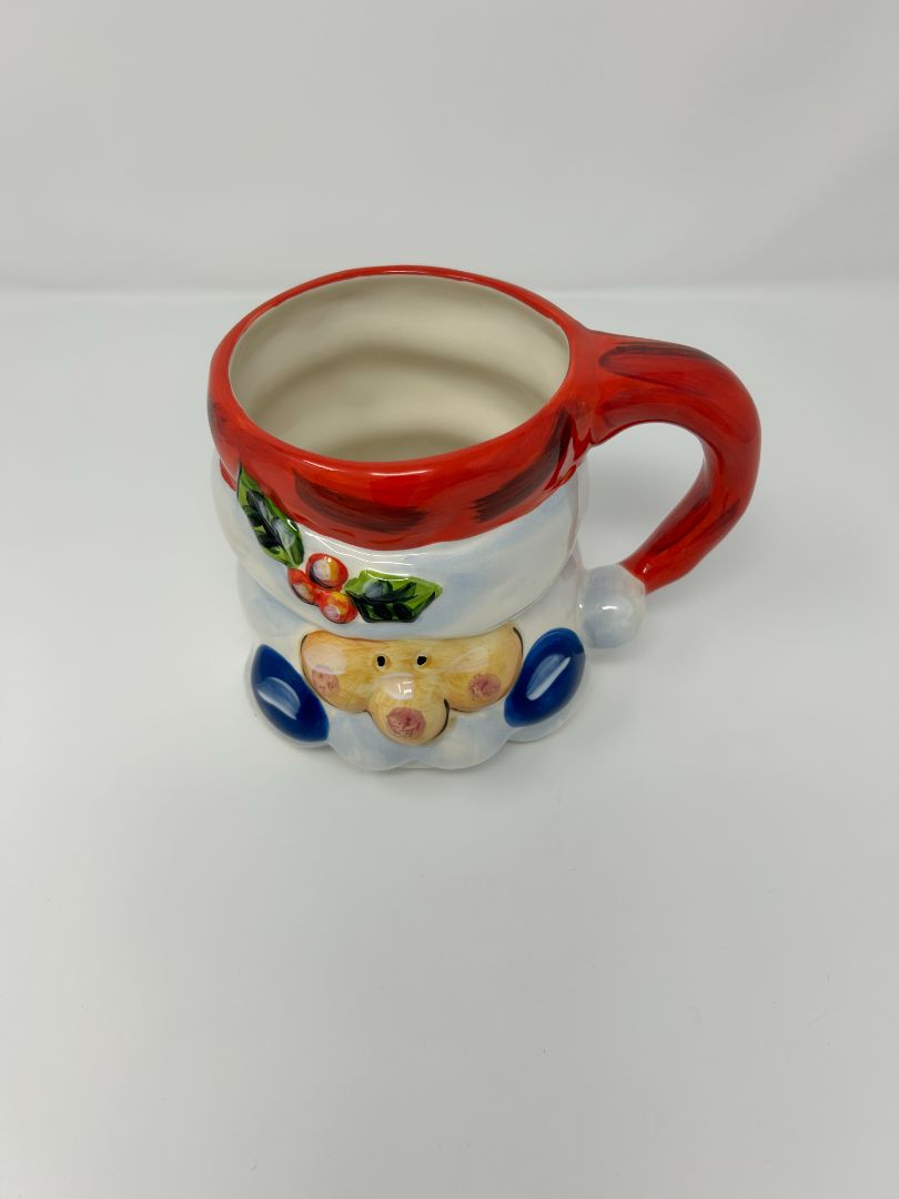 Red Green White Tabletops Lifestyles Santa & Friends Santa Claus Mug, 28 ounces