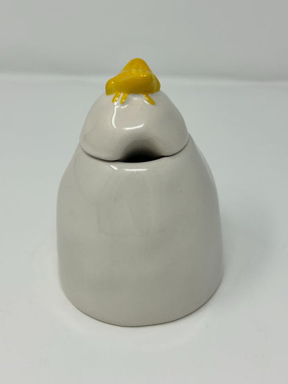White Rae Dunn Honey Pot w/ Bee Lid, 4 1/2"