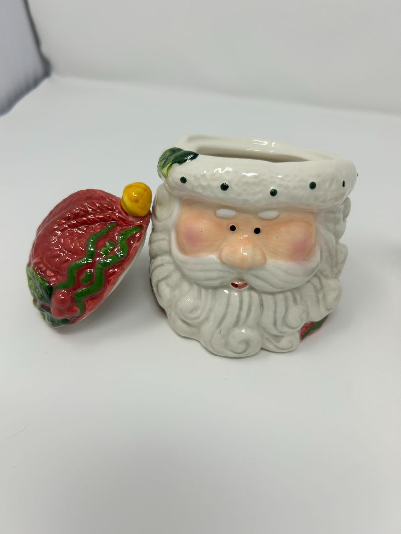 Red Green White  Santa Creamer & Sugar NEW, 4"