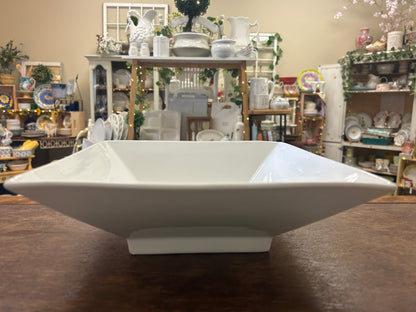 10 Strawberry Street White Square Bowl, 10 3/4"