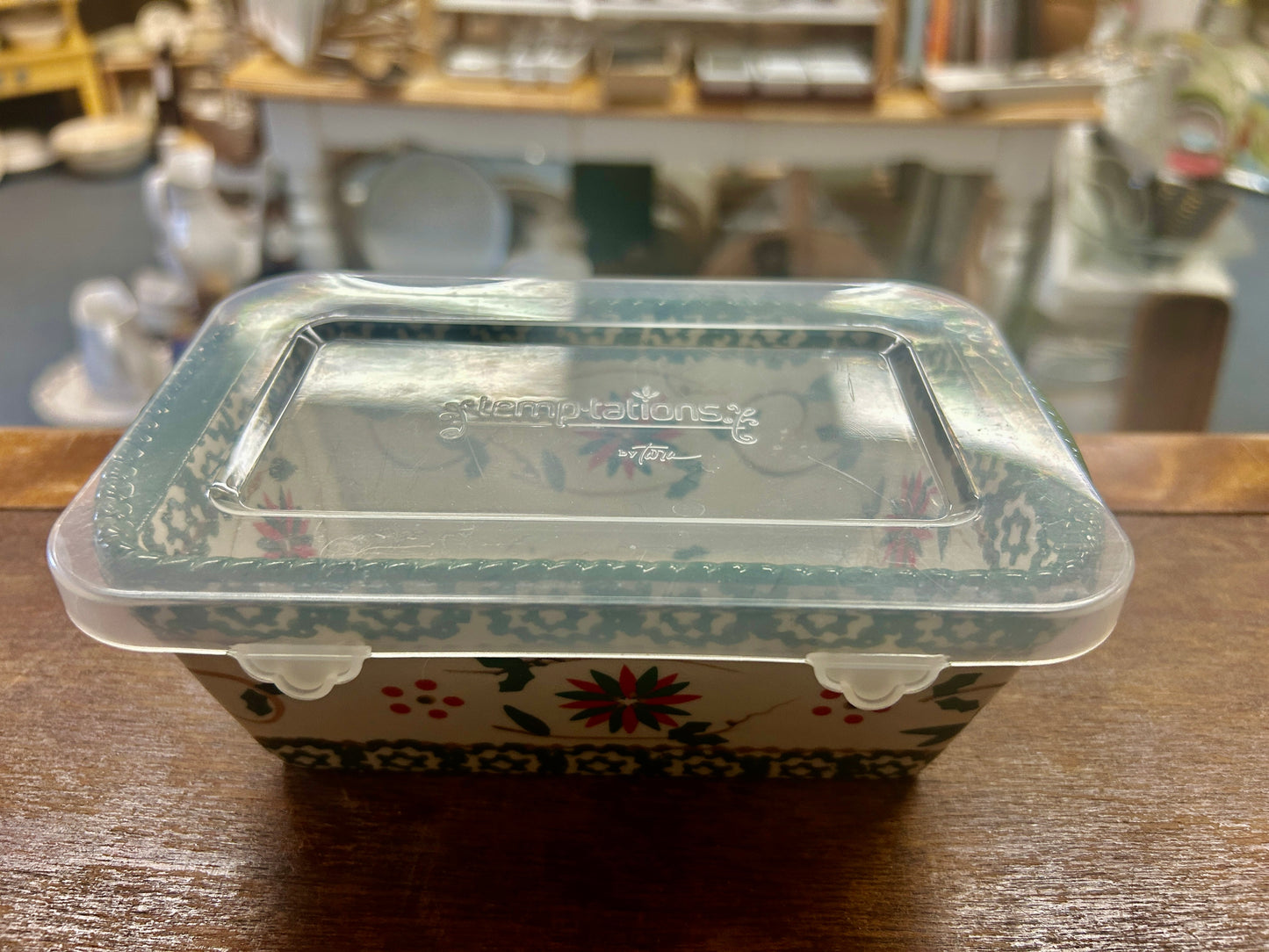 Red Green White Temptations Holiday Loaf Pan w Lid, 12 ounces