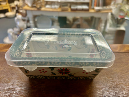 Red Green White Temptations Holiday Loaf Pan w Lid, 12 ounces