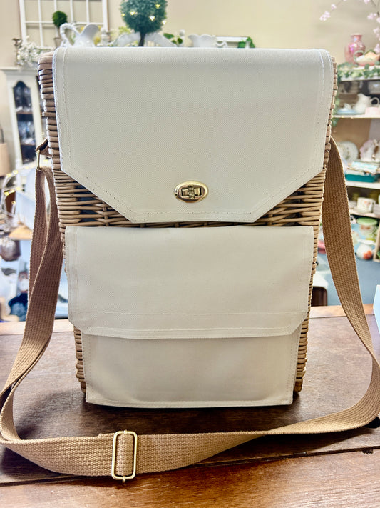 Cream  Wicker Wine Bag, 14"