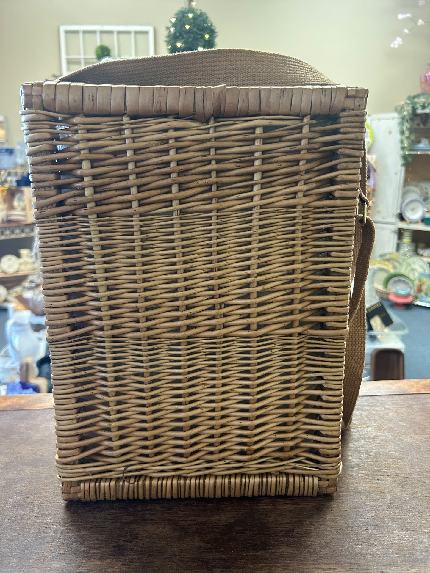 Cream  Wicker Wine Bag, 14"