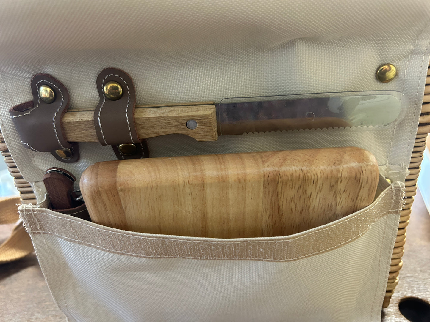 Cream  Wicker Wine Bag, 14"