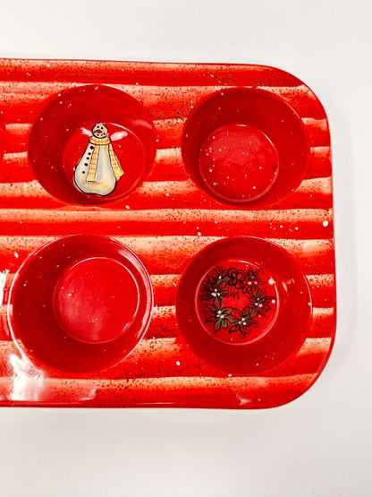 Red Green White Nantucket Home Christmas 6 Cupcake Baker, 10 1/2"