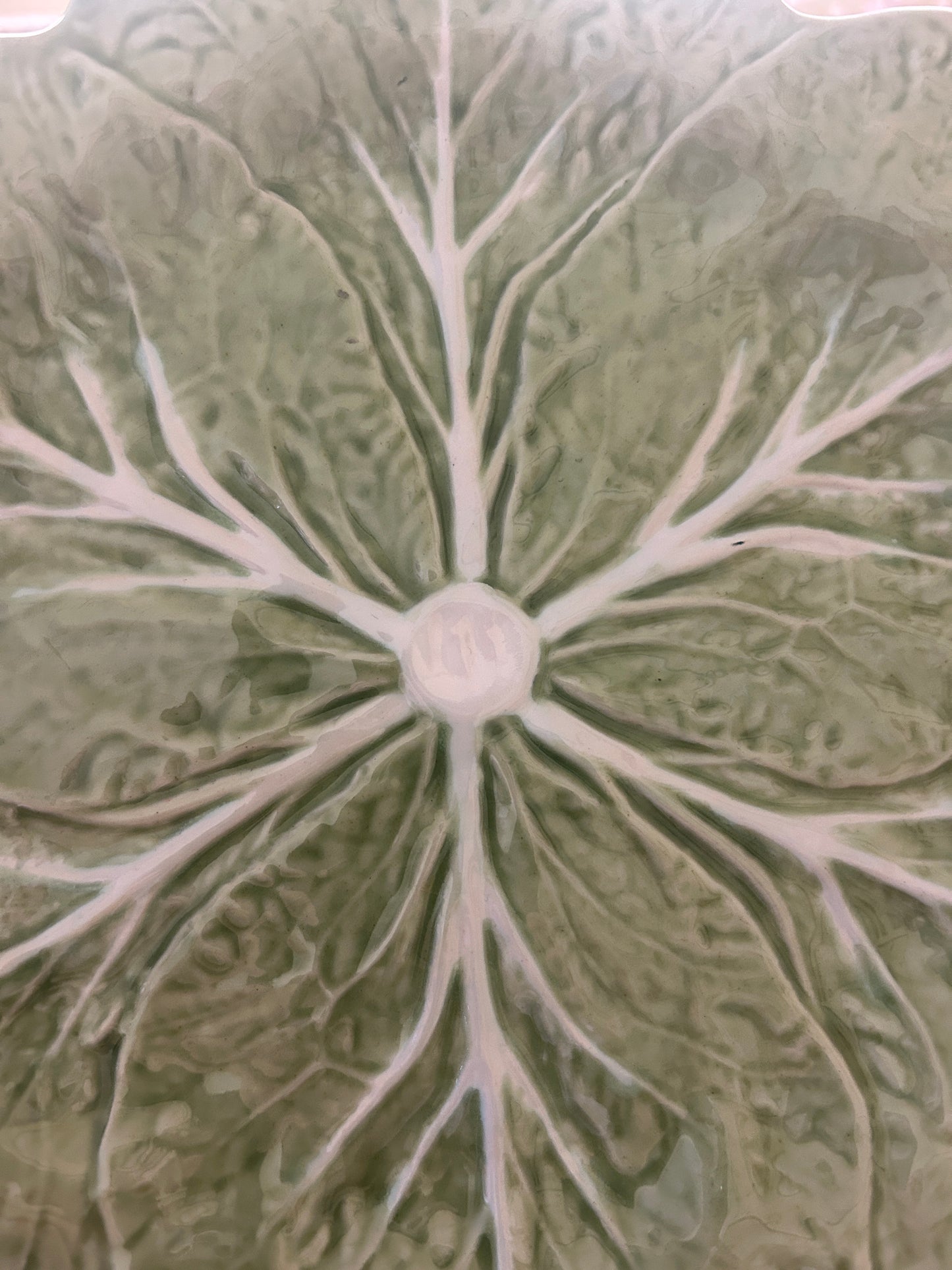 Green Bordallo Pinheiro Cabbage Plate Portugal, 10 3/4"