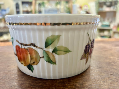 Multicolor Royal Worcester Evesham Bowl England, 5 1/2"