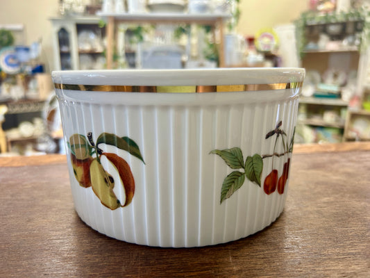Multicolor Royal Worcester Evesham Bowl England, 6 3/4"