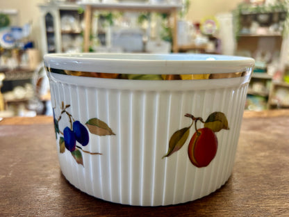Multicolor Royal Worcester Evesham Bowl England, 6 3/4"