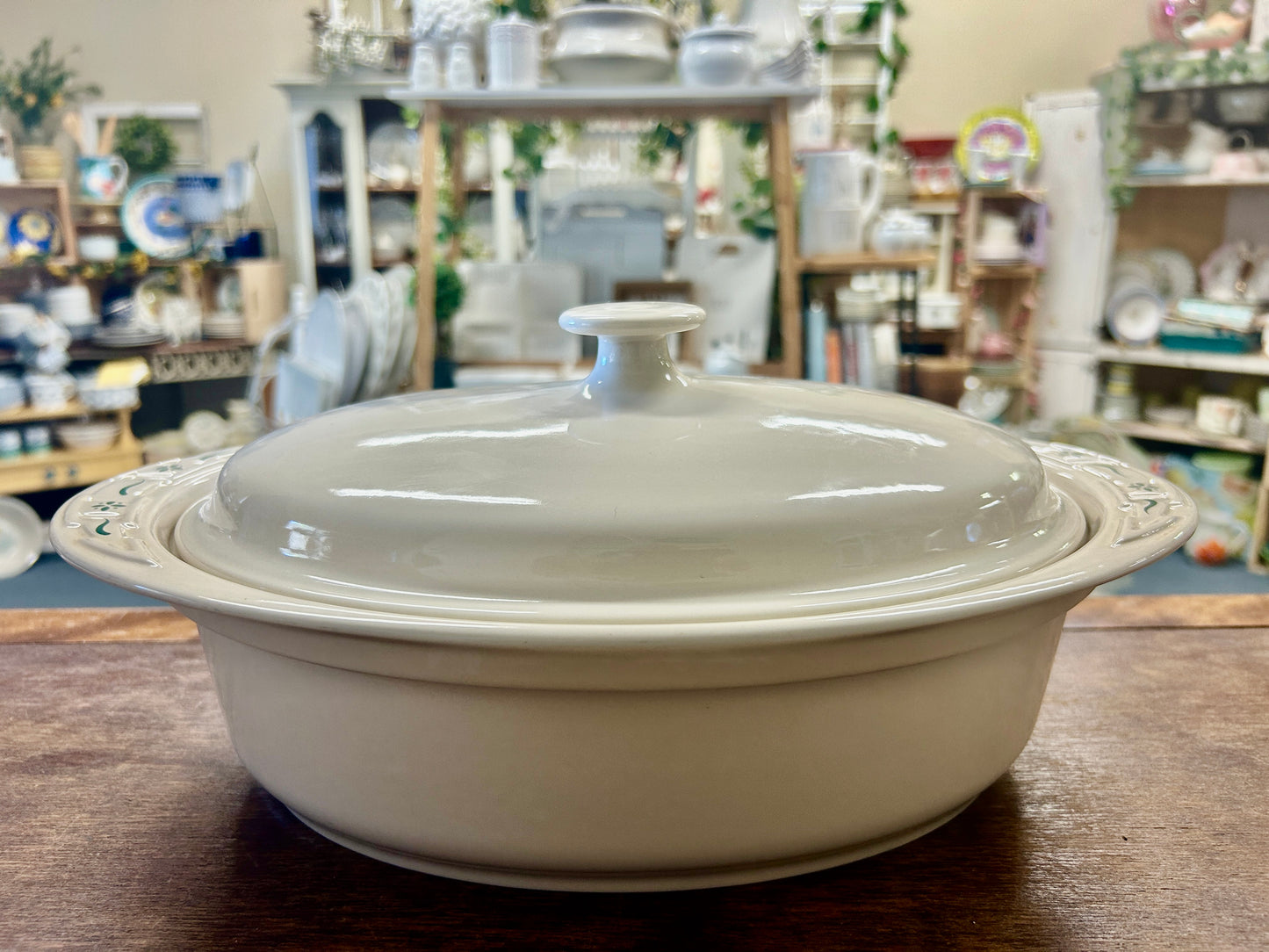 Green & White Longaberger 3 QT Oval Baker, 3 QT