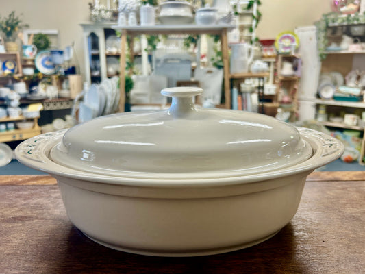 Green & White Longaberger 3 QT Oval Baker, 3 QT