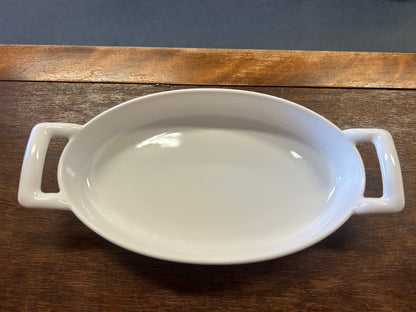 White Revol Belle Cuisine Oval France, 7 1/2"
