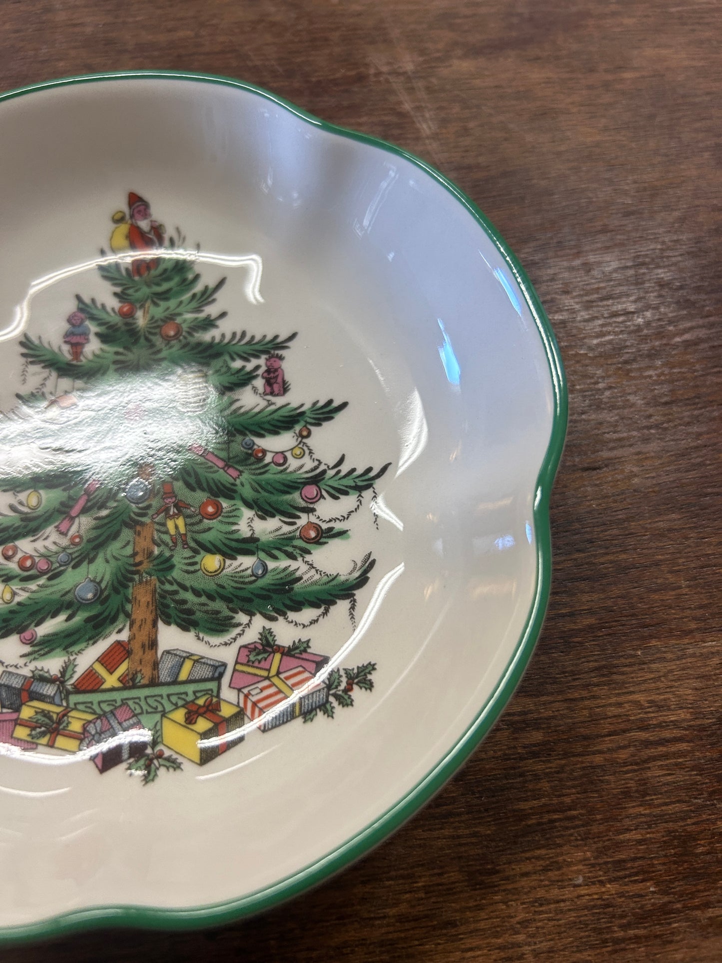 Red Green White Spode Christmas Tree Bowl England, 5"