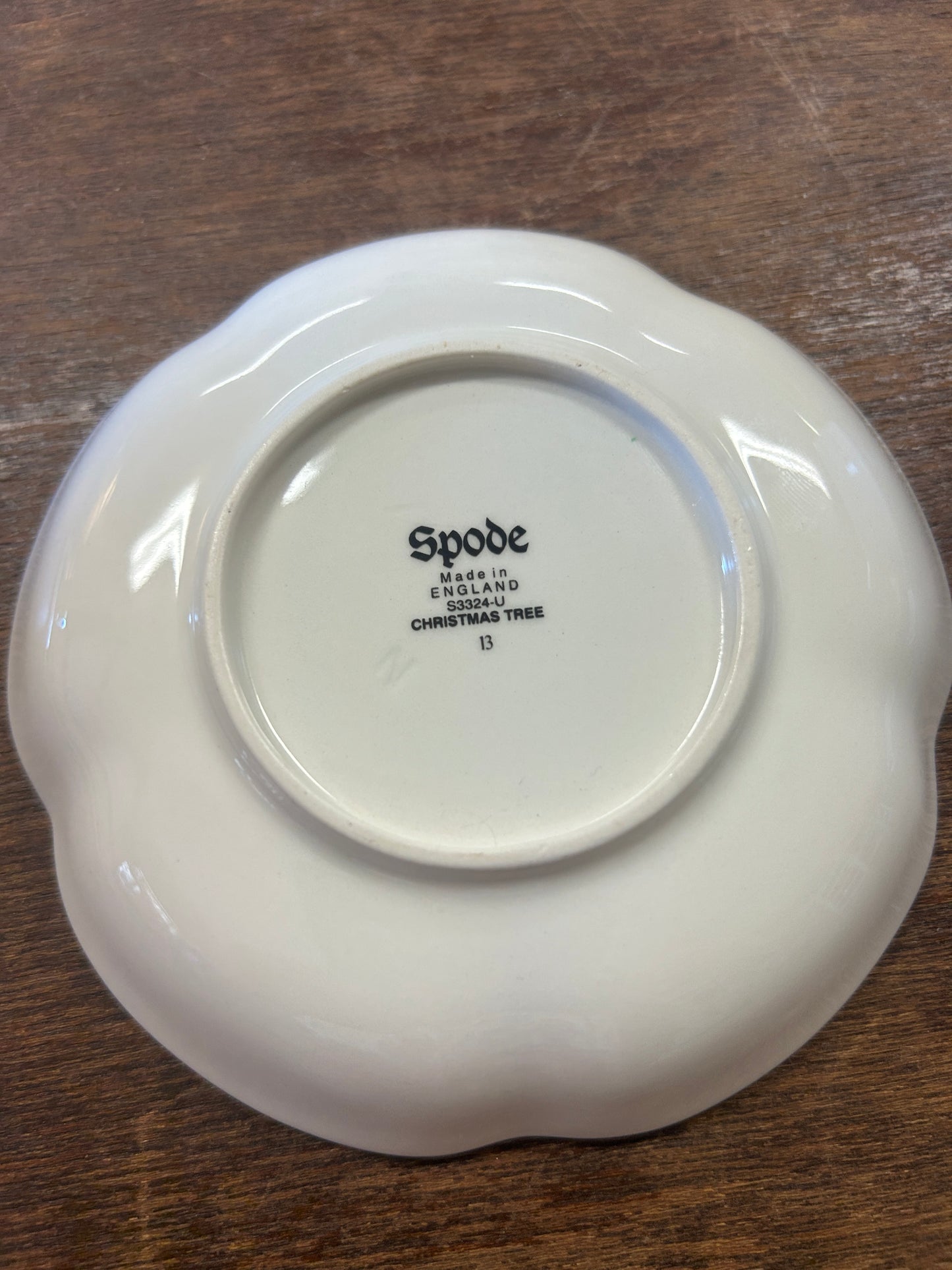 Red Green White Spode Christmas Tree Bowl England, 5"