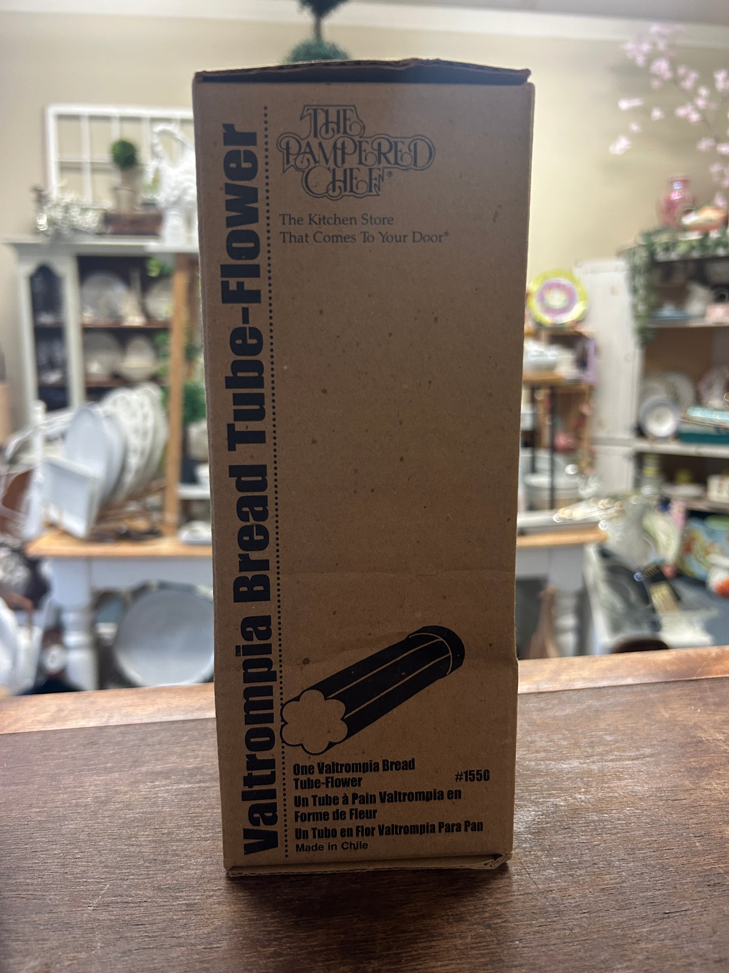 Silver Pampered Chef Flower Bread Tube, 8 3/4"