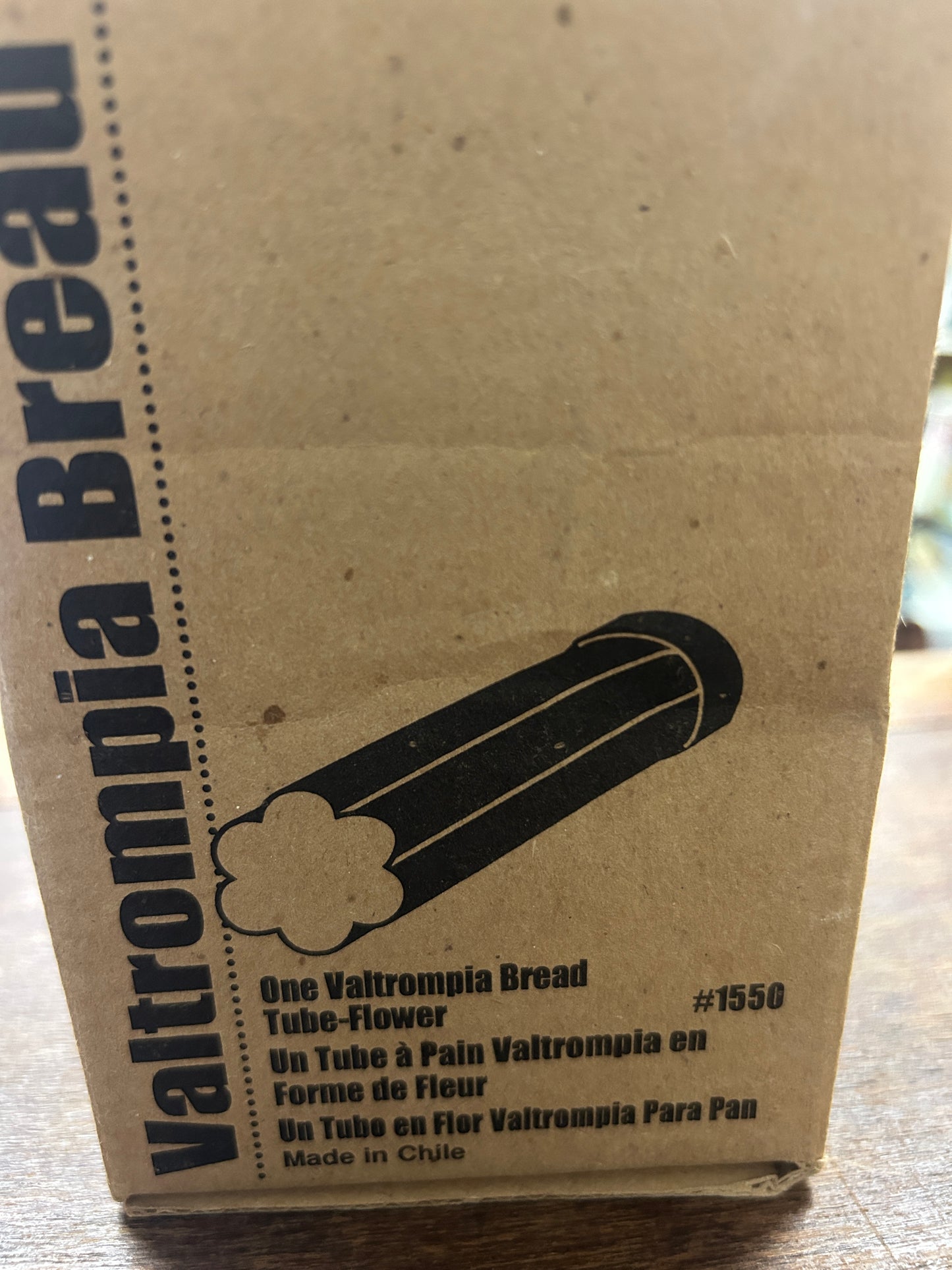 Silver Pampered Chef Flower Bread Tube, 8 3/4"