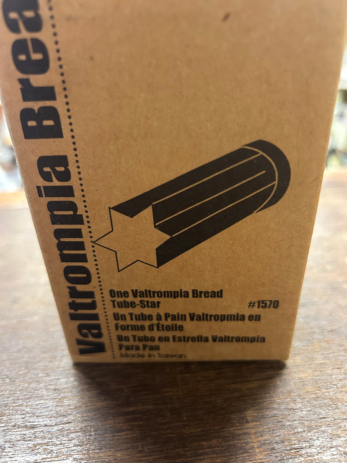 Silver Pampered Chef Star Bread Tube, 8 3/4"