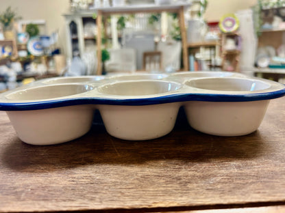 Blue & White Hartstone Vintage Blueberry Muffin Pan, 10 3/4"