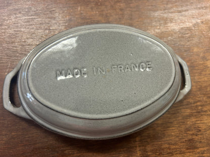 Gray Staub Graphite 8 oz Oval, 8 oz.