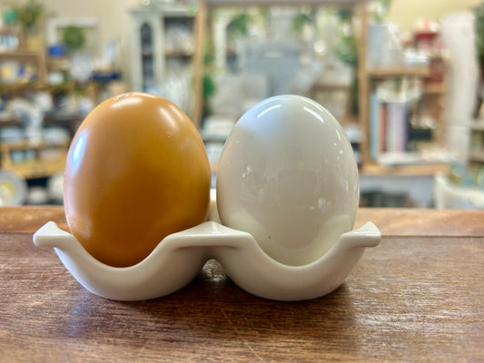 Brown & White NEW Egg Salt & Pepper, 4"