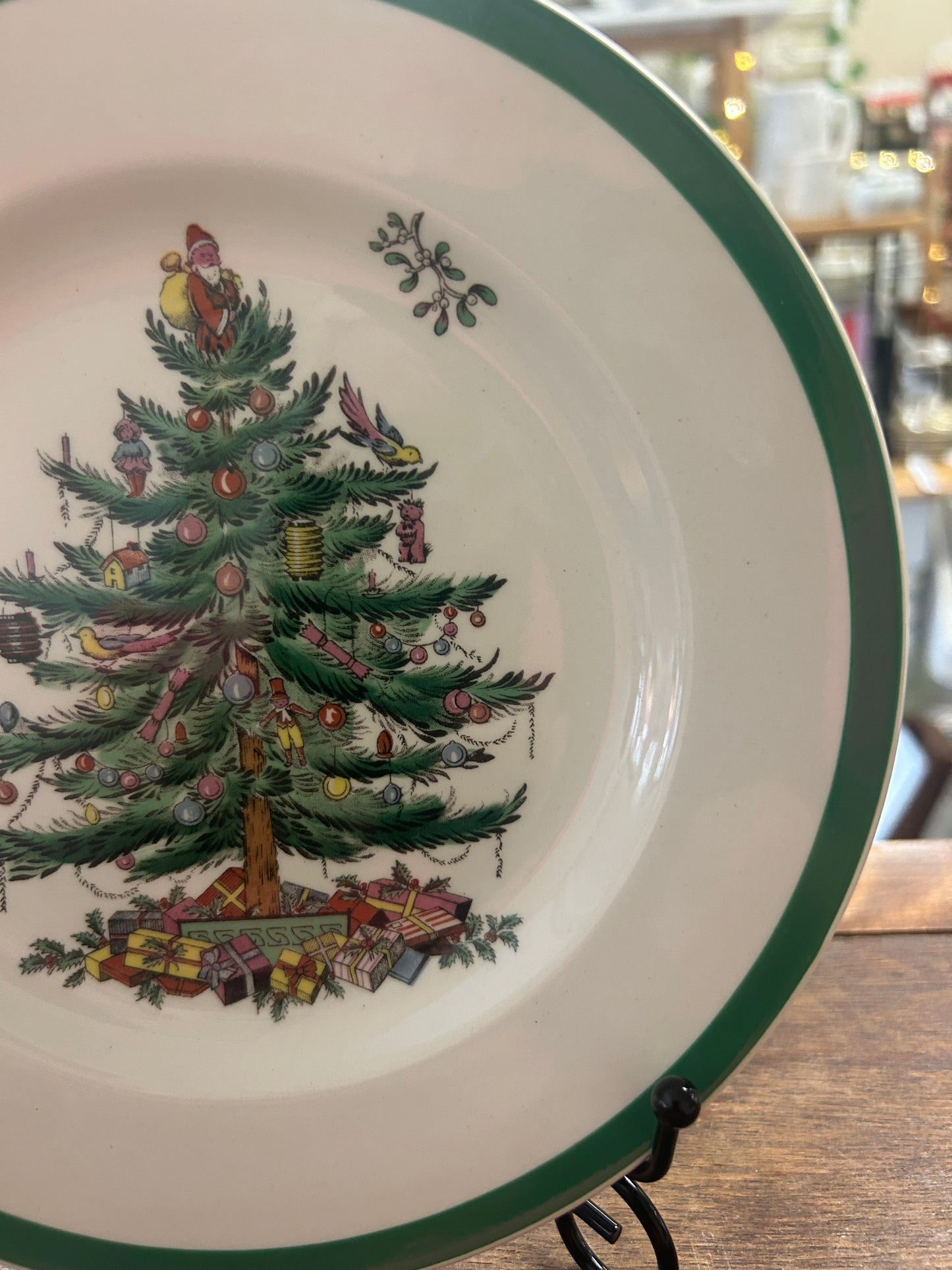 Red Green White Spode Christmas Tree Plate England, 7 3/4"