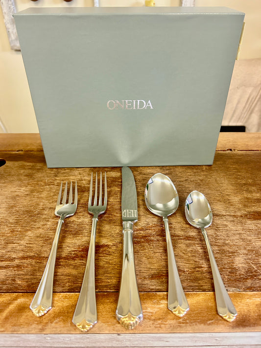 Silver Oneida NEW Golden Julliard Silverware