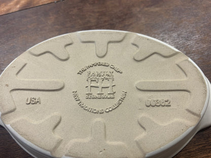 Pampered Chef Oval Baker