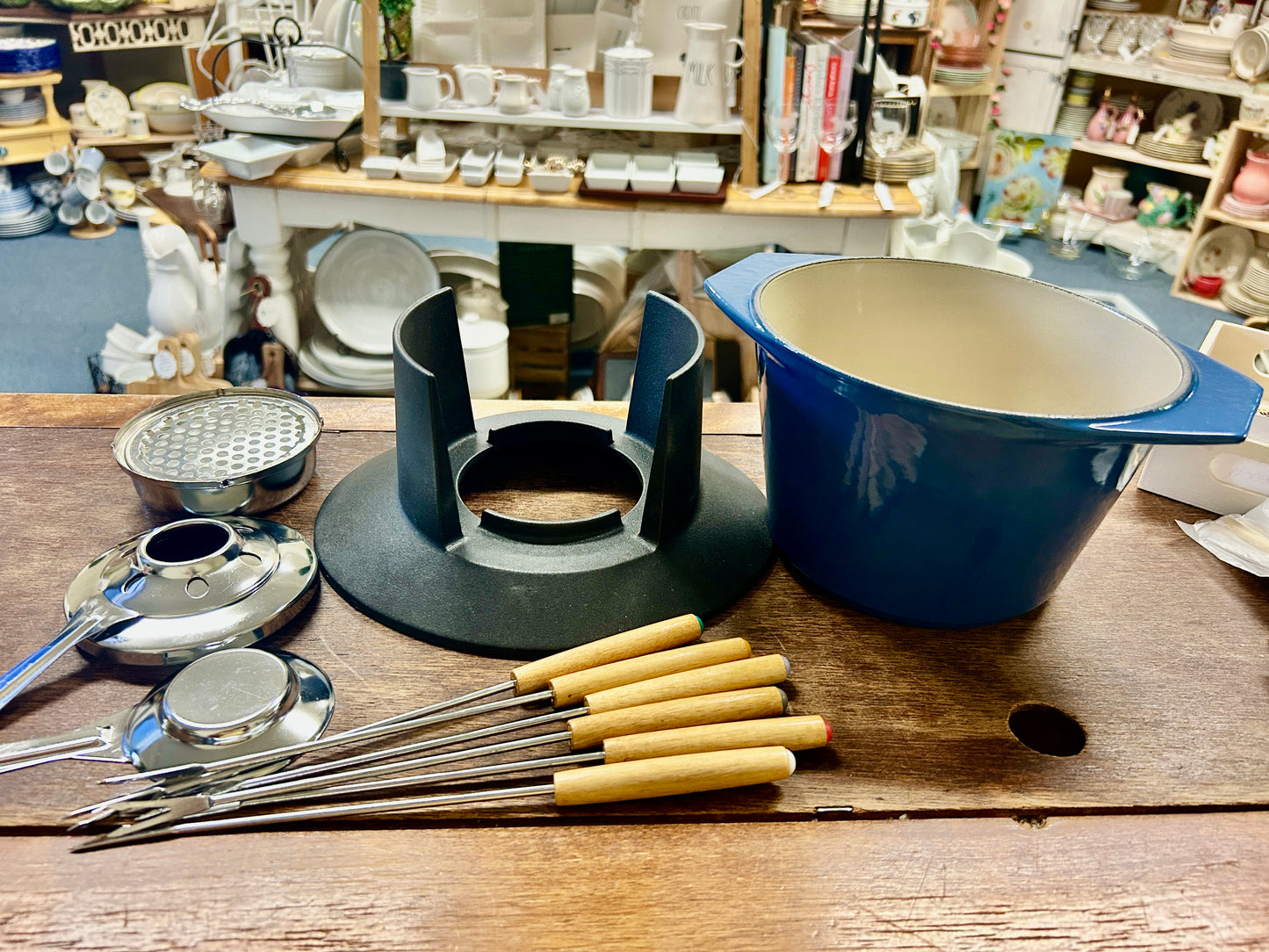 Le Creuset Blue Fondue Set France, 7 1/4"