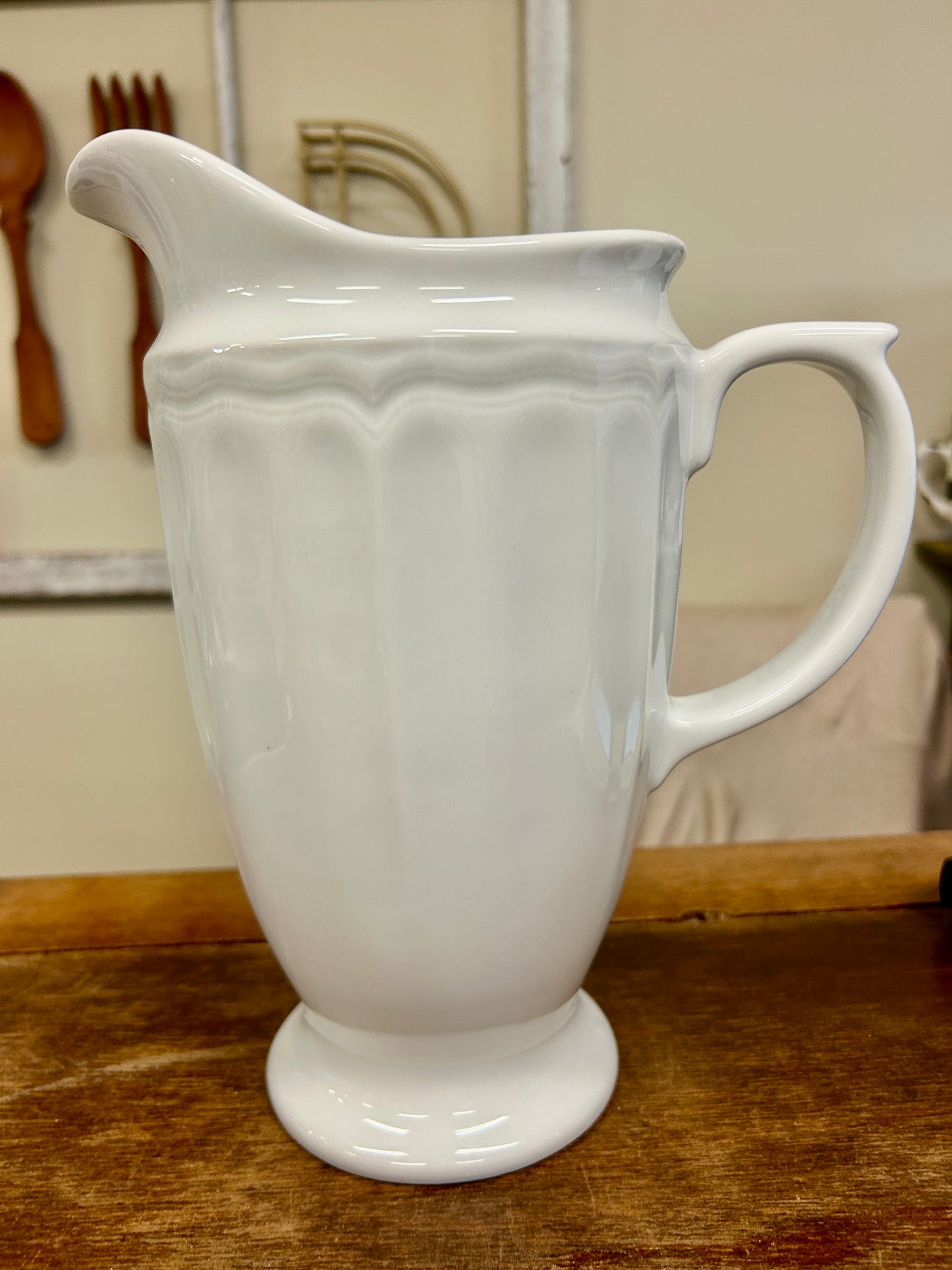 White Pillivuyt Queen Anne Pitcher France, 10"