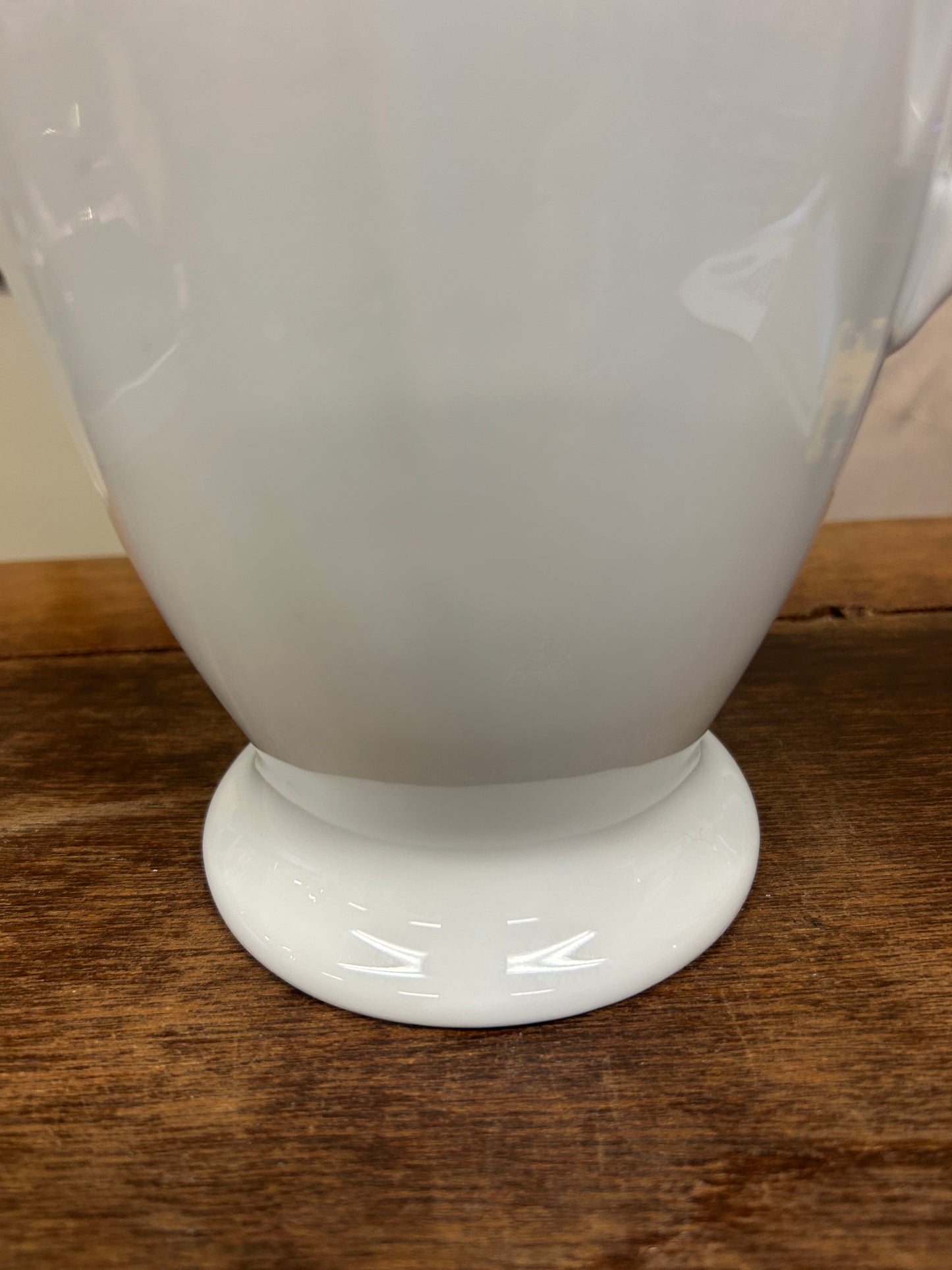 White Pillivuyt Queen Anne Pitcher France, 10"