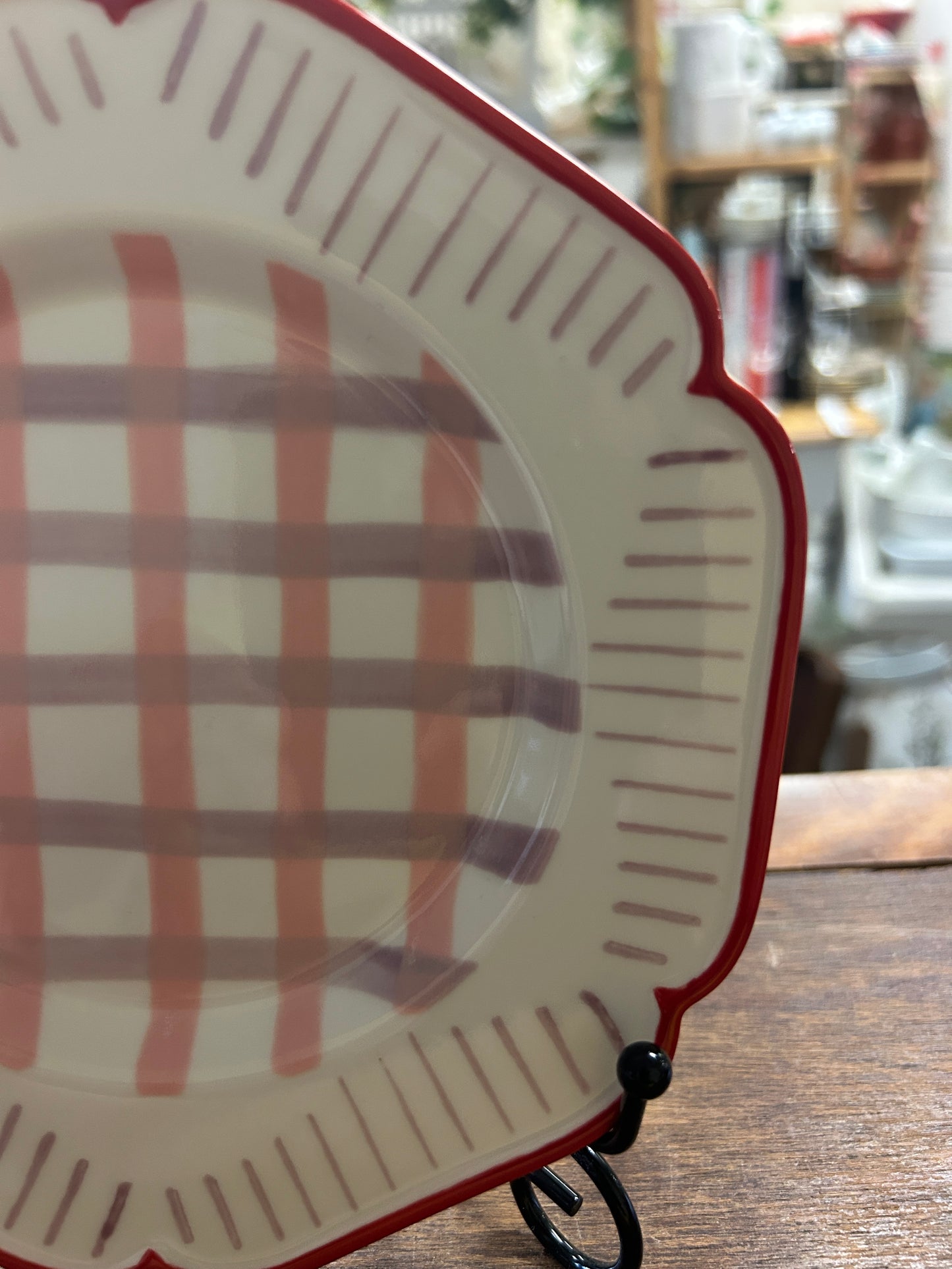 Pink Purple Red ANTHROPOLOGIE Vaisselle Pink & Purple Stripes Plate, 6 3/4"