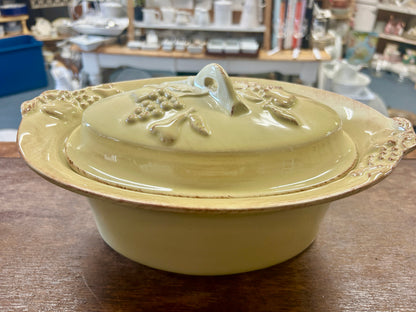 Yellow Casafina Madeira Harvest Covered Baker Portugal, 12"