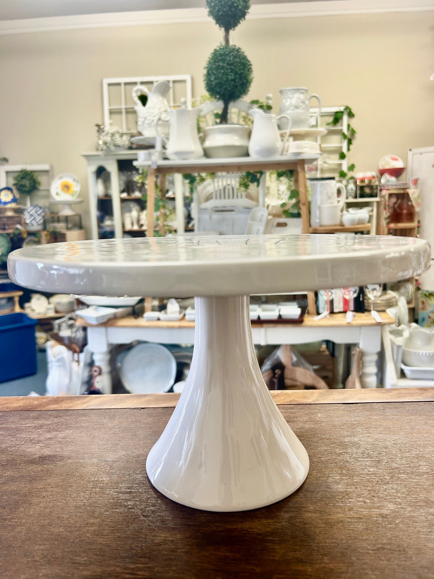 White Rae Dunn TASTY Cake Stand, 7 1/2"