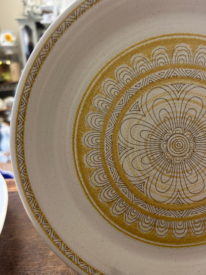 Yellow Franciscan Hacienda Gold Plate, 10 3/4"
