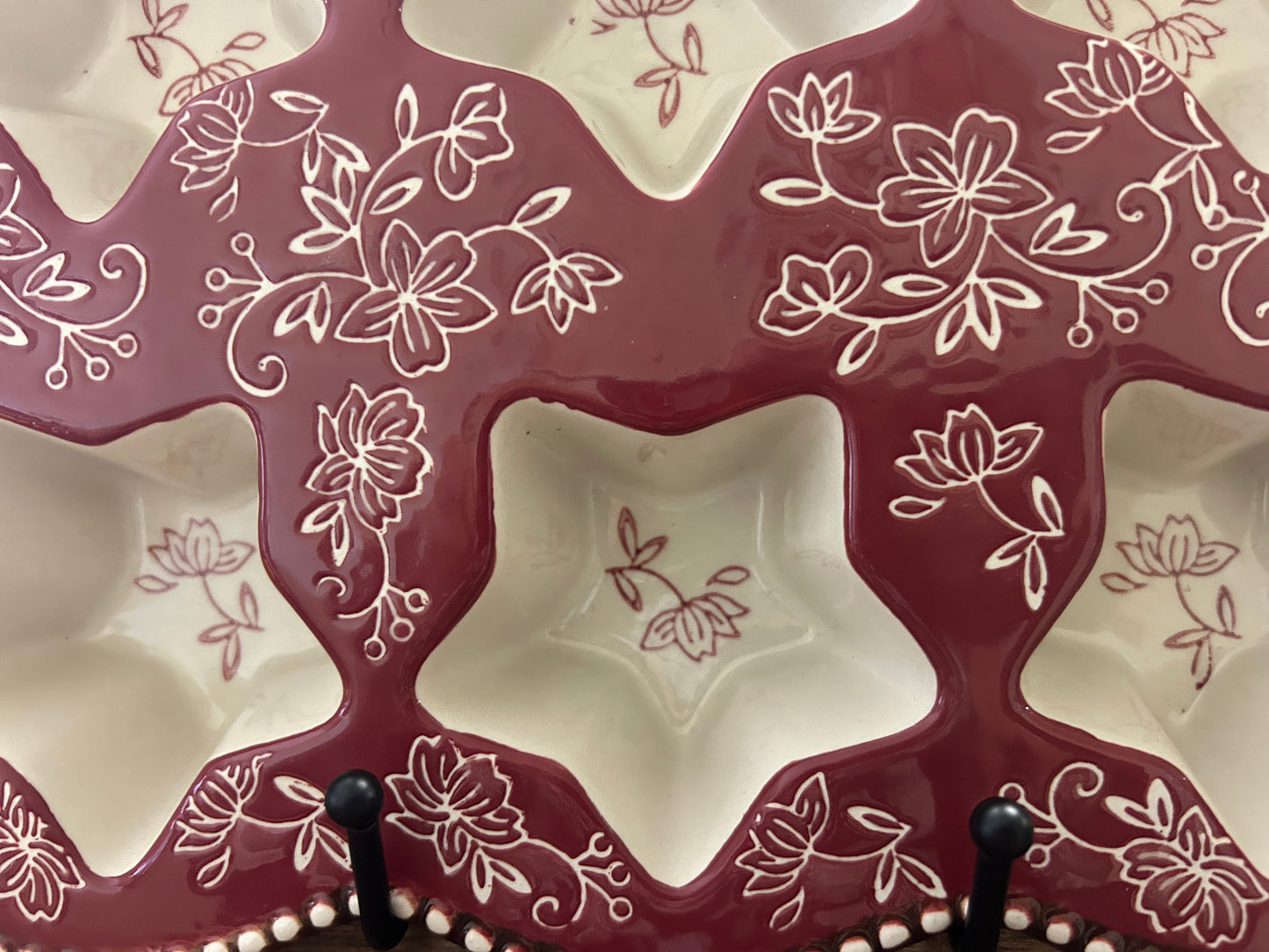 Cranberry Temptations Floral Lace Star Muffin Pan, 12"