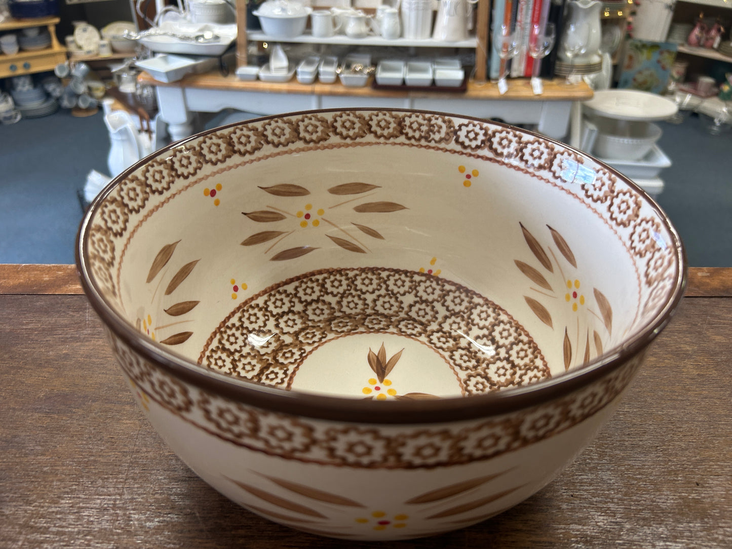Brown Temptations Old World Bowl, 3.75 QT