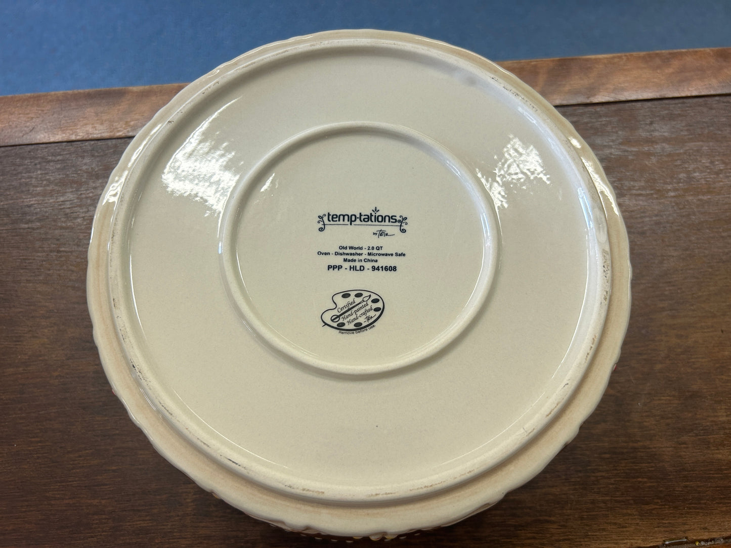 Brown Temptations 1 & 2 QT Bakers / Bamboo Lid, 2 QT