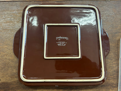 Brown Temptations Square Baker, Tray, Lid 3 pcs, 1.5 QT