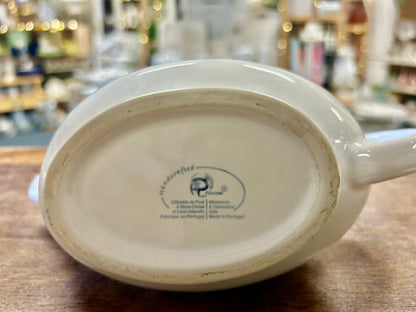 Vista Alegre White Gravy Boat Portugal, 8 1/2"