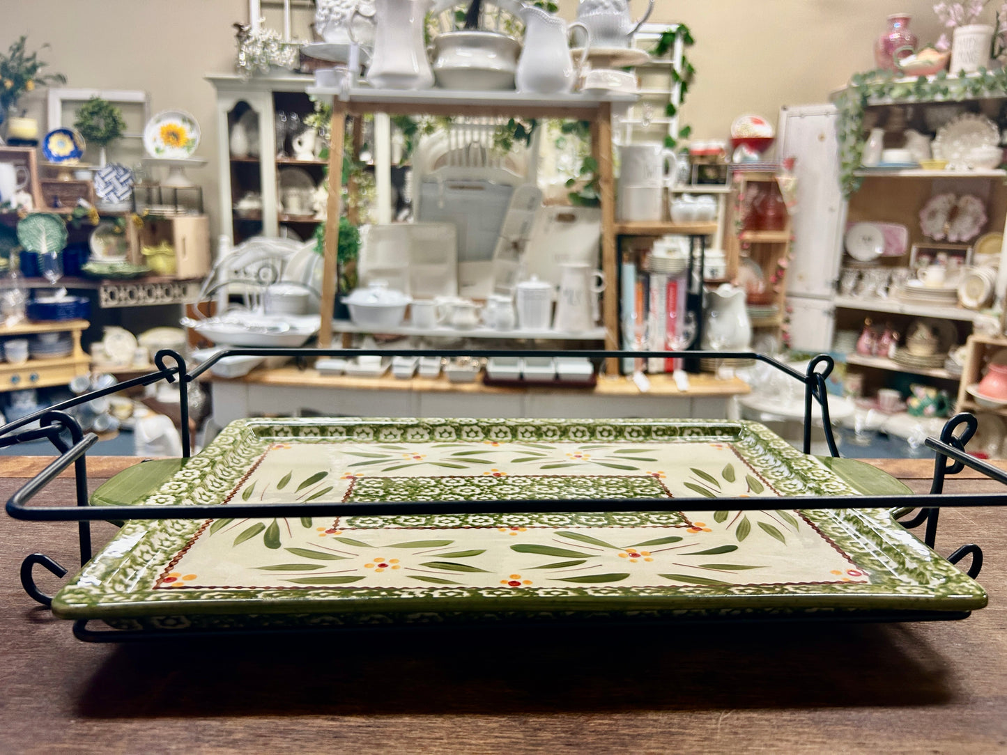 Green Temptations Old World Platter w/ Stand, 15 1/2"