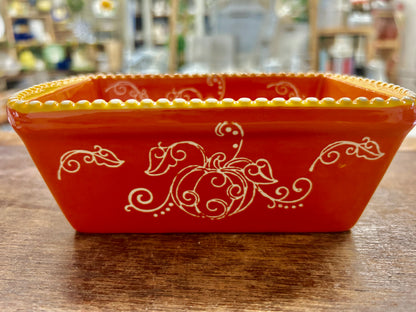 Orange Temptations Pumpkin Baker w/ Lid, 12 ounces