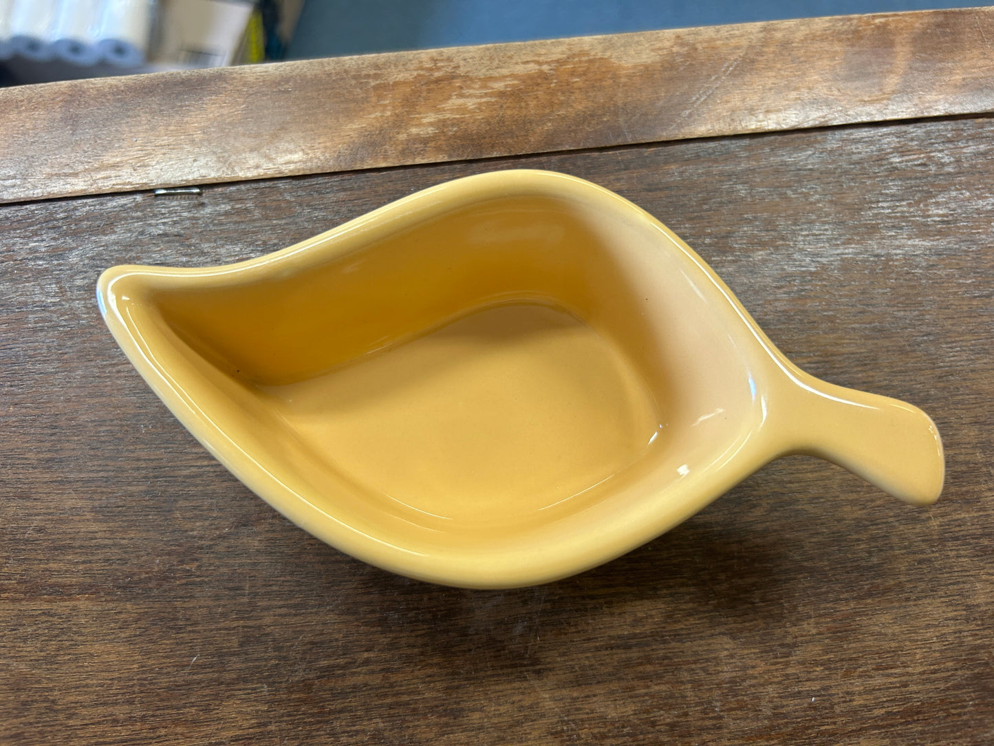 Gold Nantucket Leaf Bowl, 6 3/4"